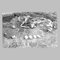 089-0054 Ausgrabung des Huegelgrabes bei Sanditten. Ansicht der Gesamtanlage.jpg